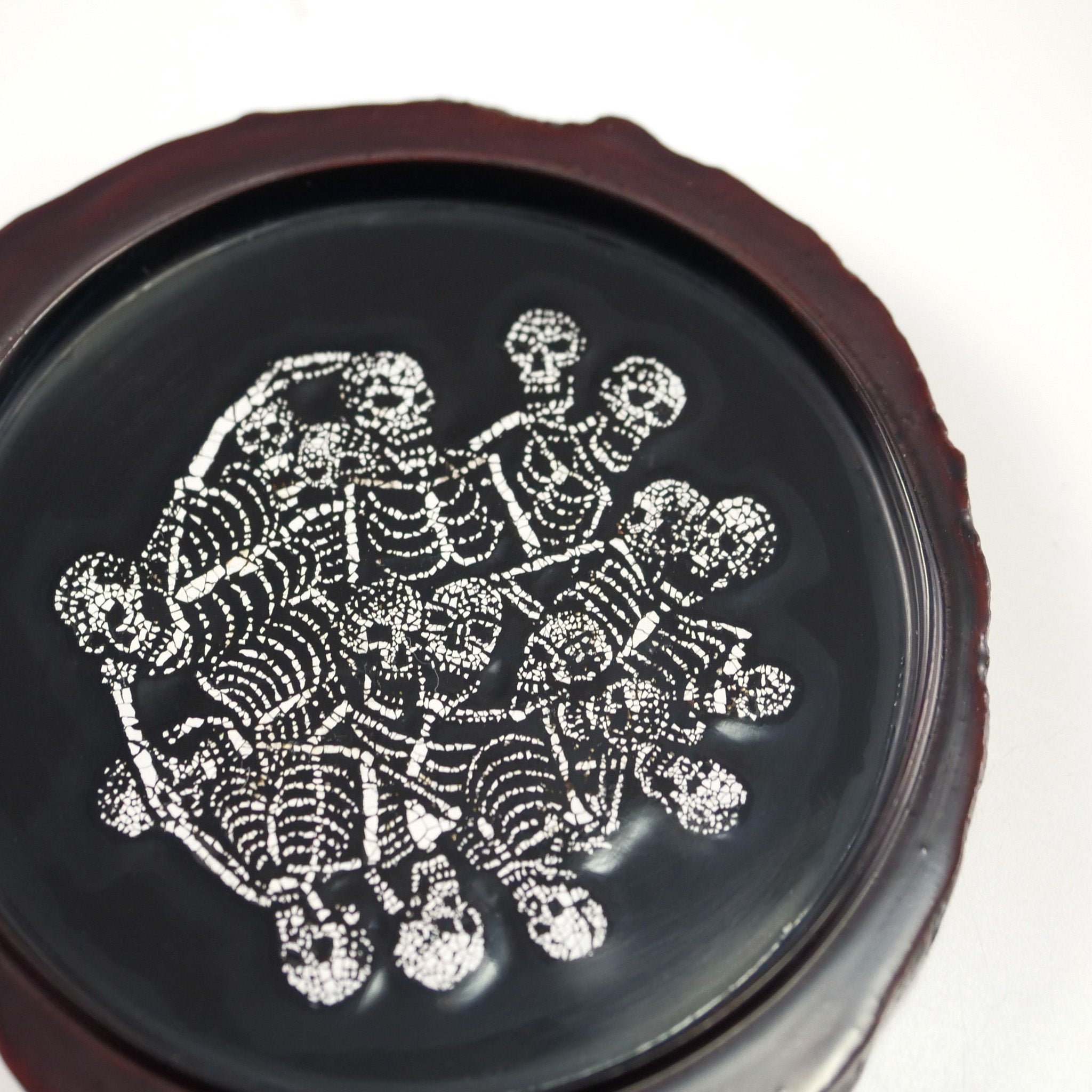 木地卵殻黒蒔絵香合「肥料」