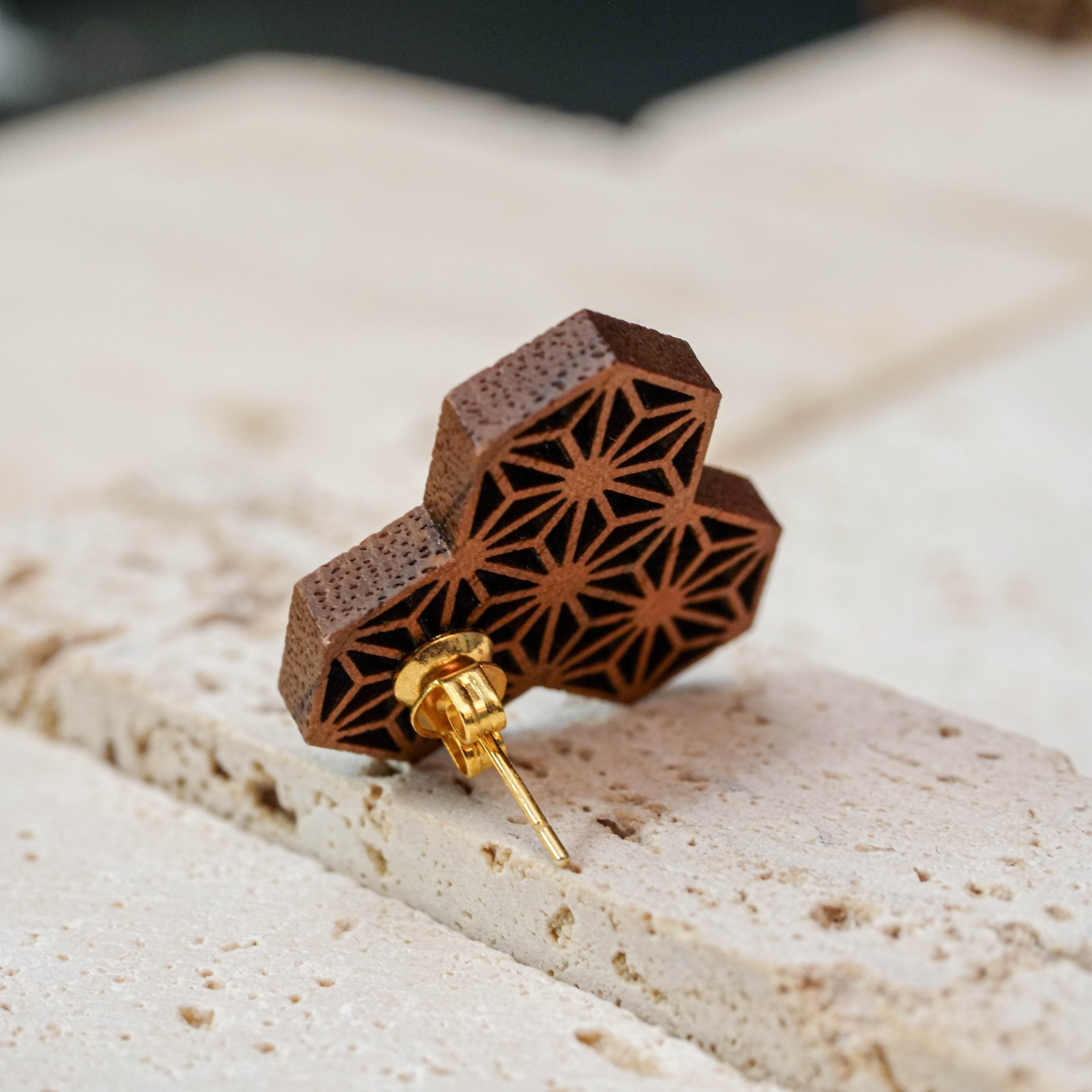 【WHAT WE WANT】 KUMIKOSHADE ウォールナット Amazon.com: Hinoki Woodworks Kumiko DIY Kit Kakuasa-no-ha